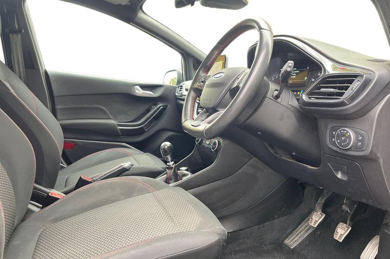 Used Ford Fiesta 2019 for sale - 76394055: Photo 9