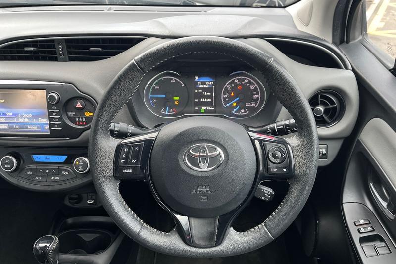 Used Toyota Yaris 2020 for sale - 76653451: Photo 12