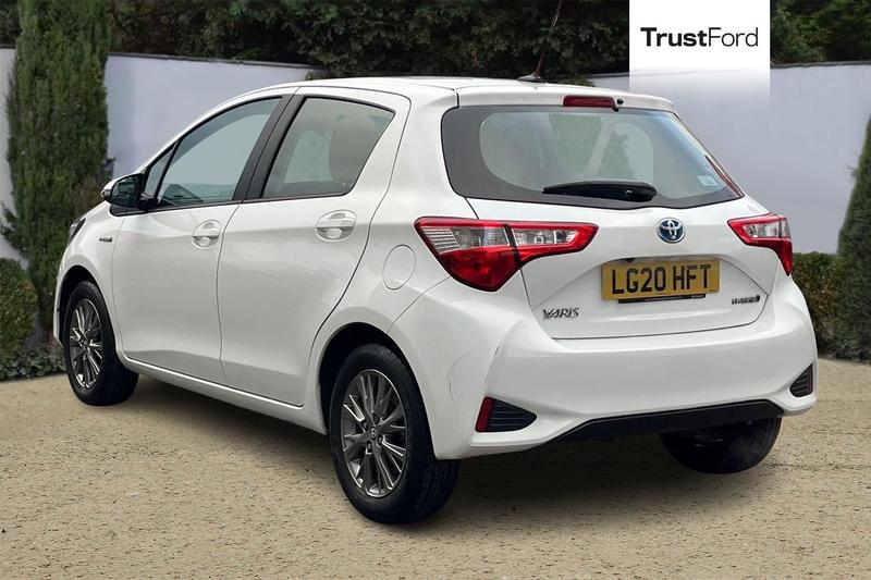 Used Toyota Yaris 2020 for sale - 76653451: Photo 2