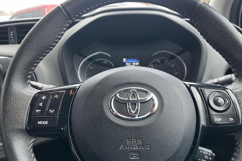 Used Toyota Yaris 2020 for sale - 76653451: Photo 23
