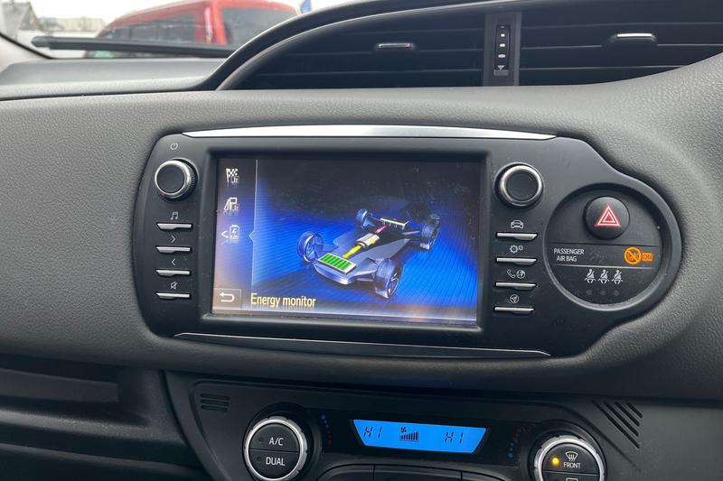 Used Toyota Yaris 2020 for sale - 76653451: Photo 26