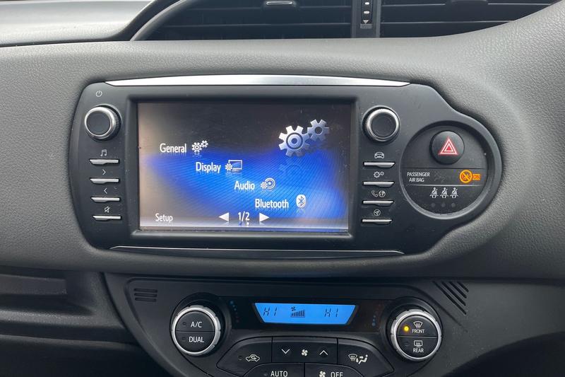 Used Toyota Yaris 2020 for sale - 76653451: Photo 27