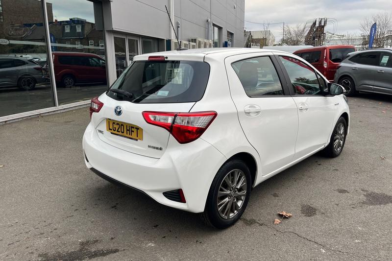 Used Toyota Yaris 2020 for sale - 76653451: Photo 35