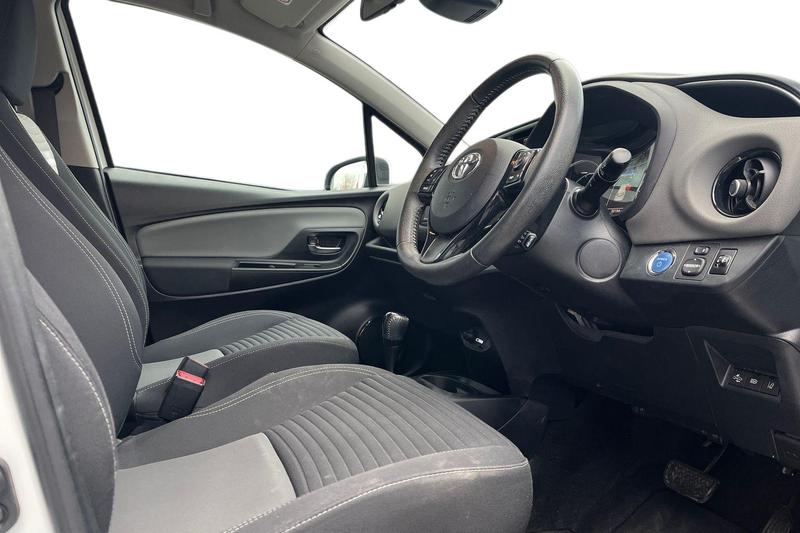 Used Toyota Yaris 2020 for sale - 76653451: Photo 9