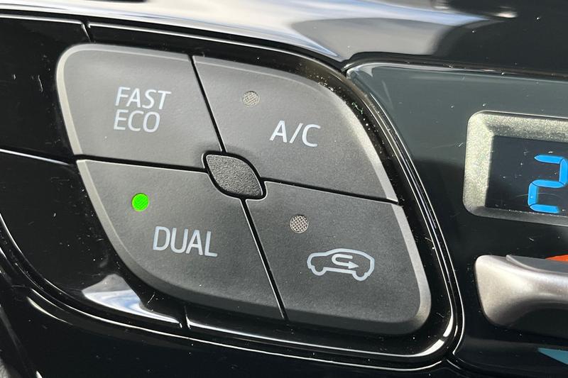 Used Toyota C-HR for sale - 77685151: Photo 33