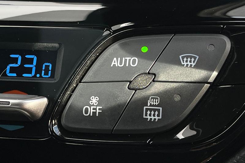 Used Toyota C-HR for sale - 77685151: Photo 34