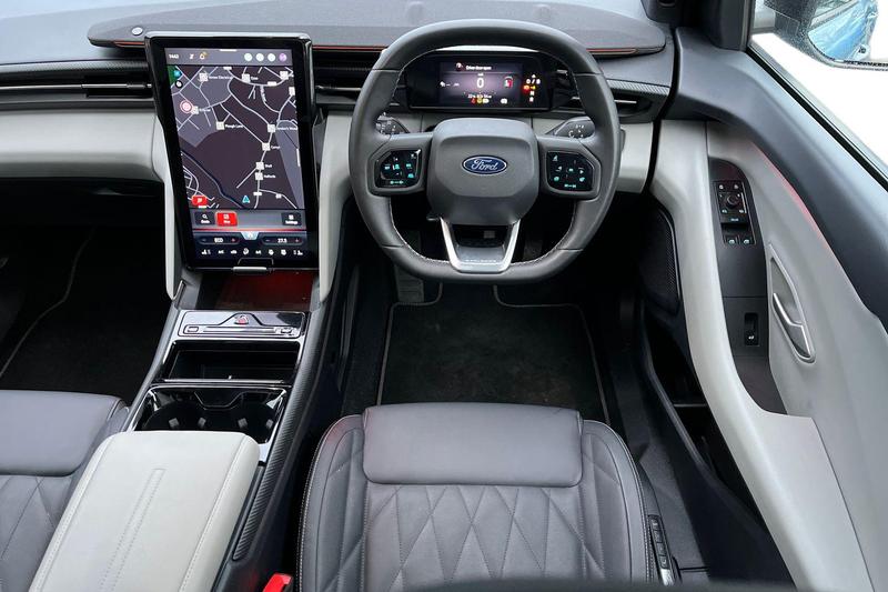 Used Ford Explorer 2024 for sale - 77367678: Photo 11