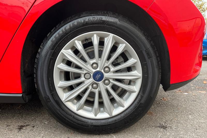 Used Ford Focus 2021 for sale - 76480470: Photo 8