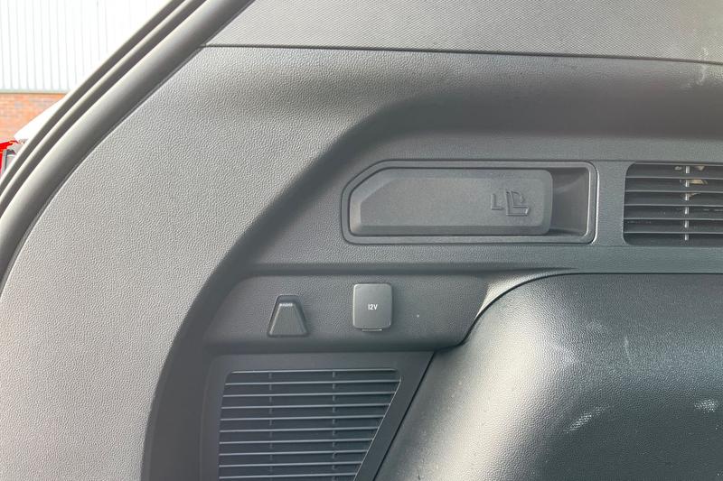 Used Ford Kuga 2025 for sale - 77961907: Photo 23