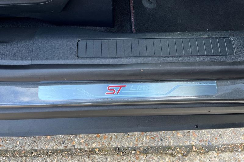 Used Ford Kuga 2025 for sale - 77961907: Photo 30