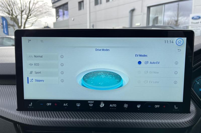 Used Ford Kuga 2025 for sale - 77570668: Photo 30