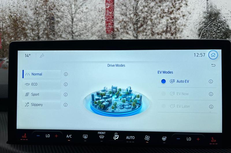 Used Ford Kuga 2025 for sale - 76782281: Photo 28