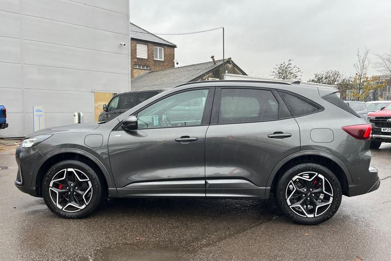 Used Ford Kuga 2025 for sale - 76782281: Photo 32