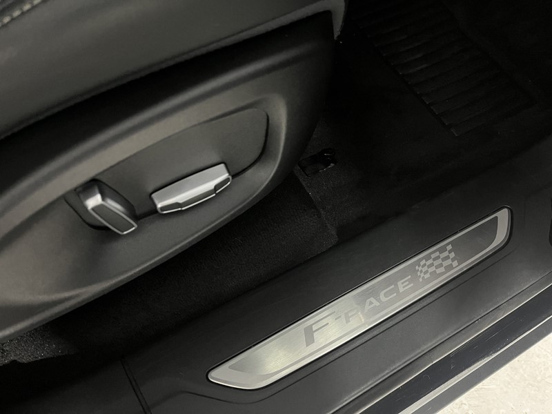 Used Jaguar F-Pace 2021 for sale - 76981970: Photo 20