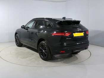 Used Jaguar F-Pace 2021 for sale - 76981970: Photo