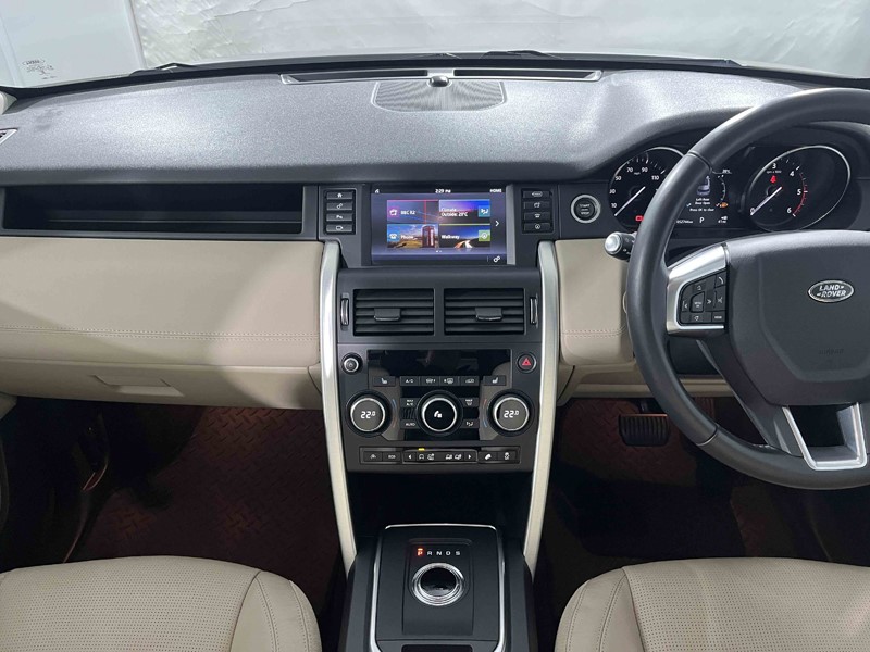 Used Land Rover Discovery Sport 2017 for sale - 77054746: Photo 4