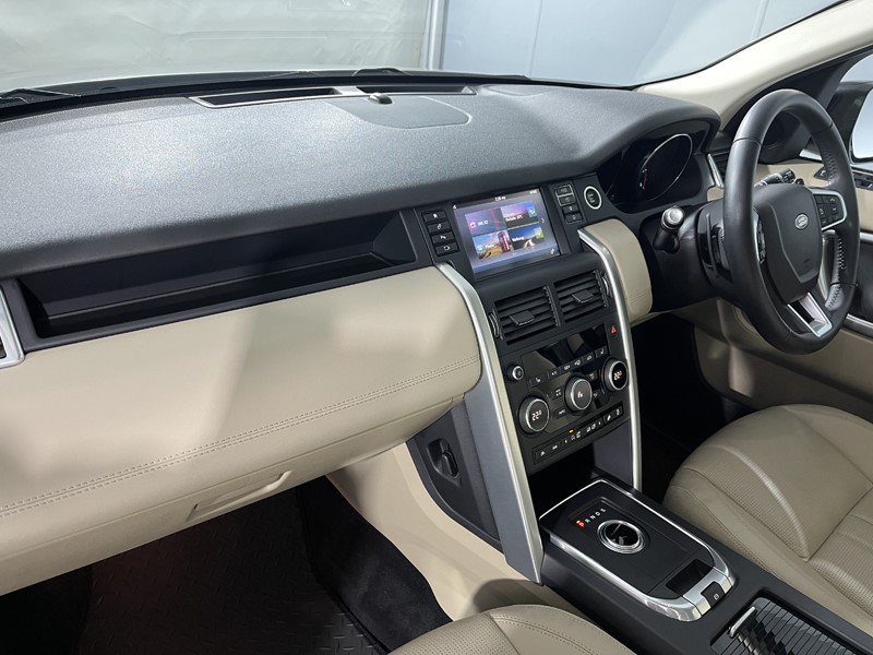 Used Land Rover Discovery Sport 2017 for sale - 77054746: Photo 7