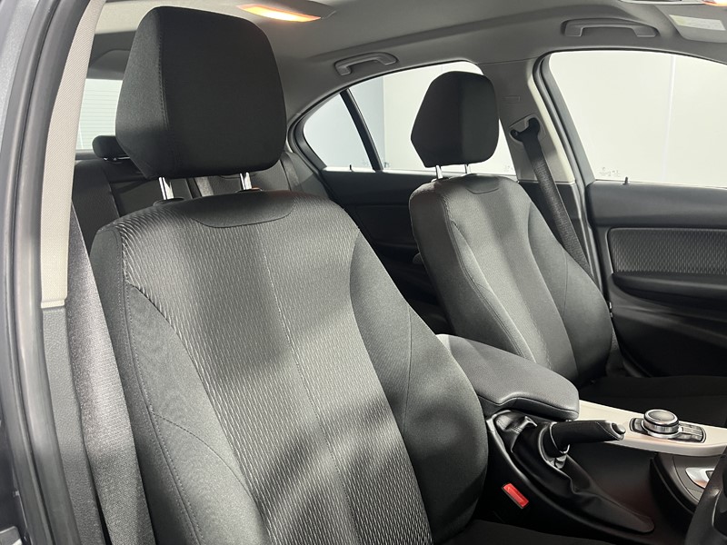 Used BMW 3 Series 2018 for sale - 77406442: Photo 11