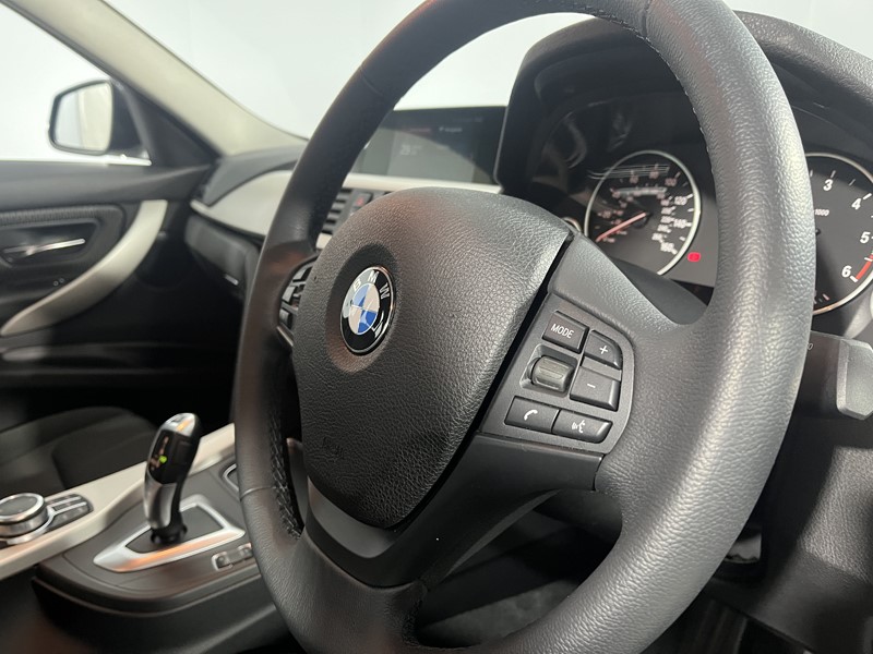 Used BMW 3 Series 2018 for sale - 77406442: Photo 22