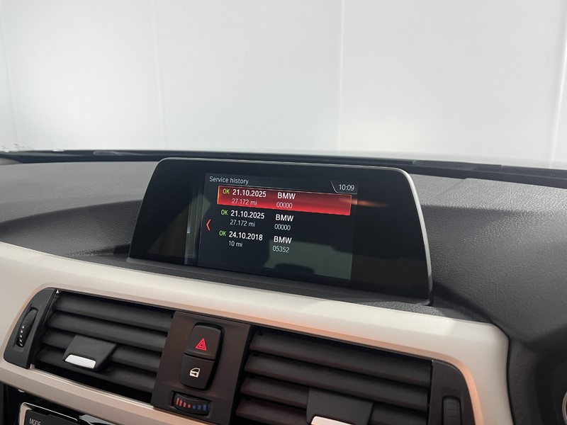 Used BMW 3 Series 2018 for sale - 77406442: Photo 30