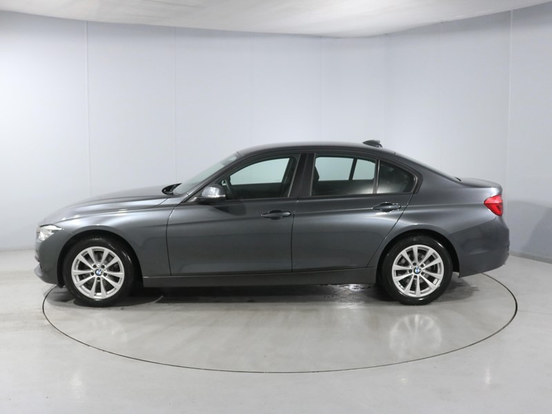 Used BMW 3 Series 2018 for sale - 77406442: Photo 46