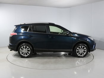 Used Toyota RAV4 2017 for sale - 79045055: Photo