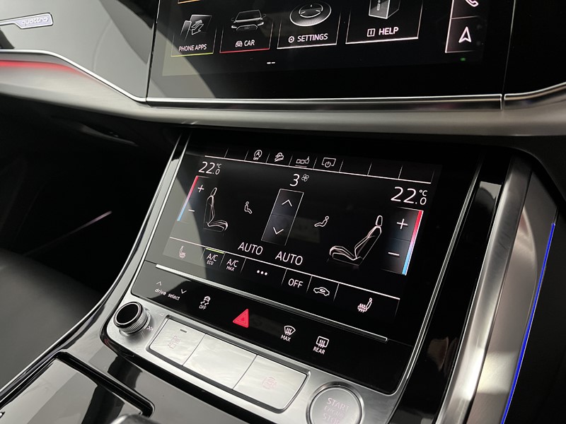 Used Audi Q8 2020 for sale - 76981752: Photo 35