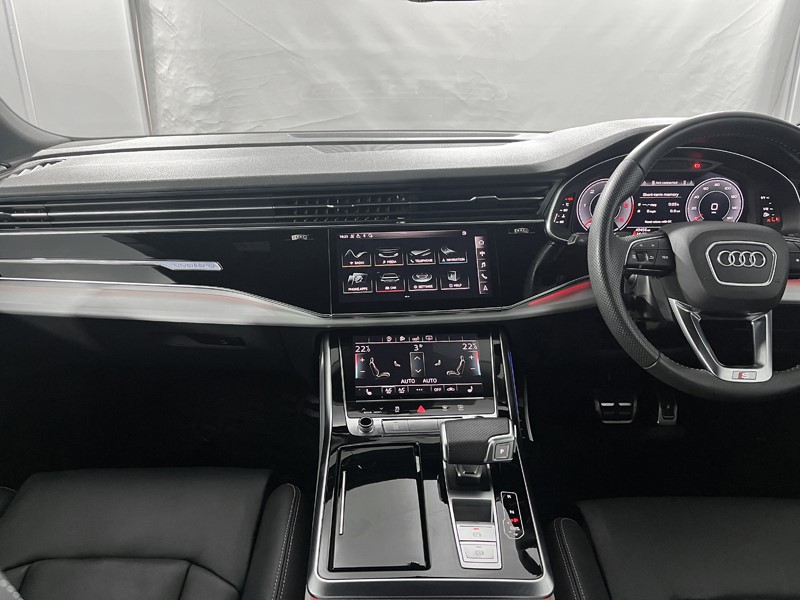 Used Audi Q8 2020 for sale - 76981752: Photo 4