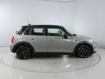 Used MINI Hatch 2020 for sale - 79479132: Photo