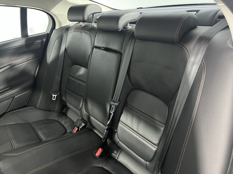 Used Jaguar XE 2017 for sale - 77789145: Photo 11