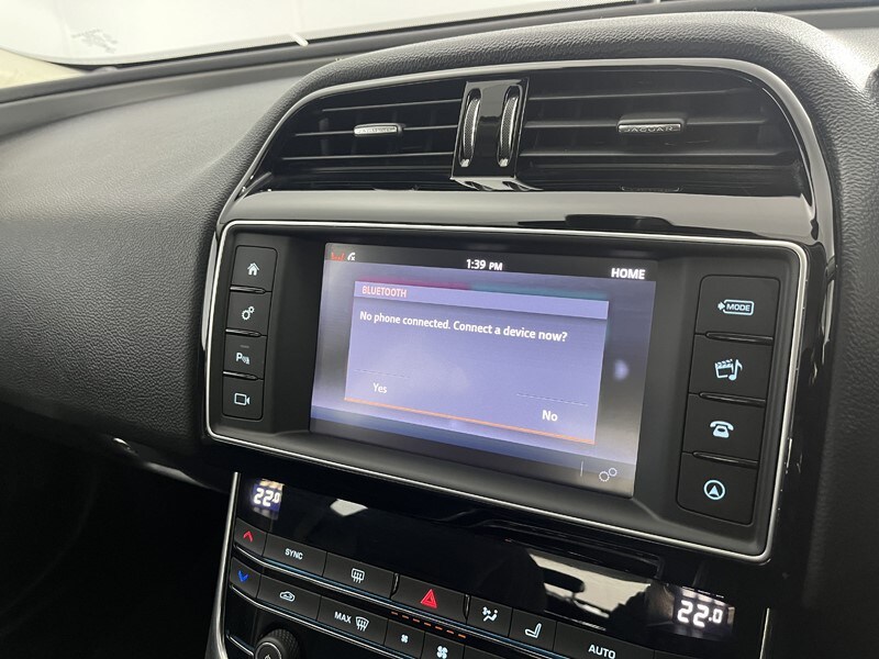 Used Jaguar XE 2017 for sale - 77789145: Photo 27