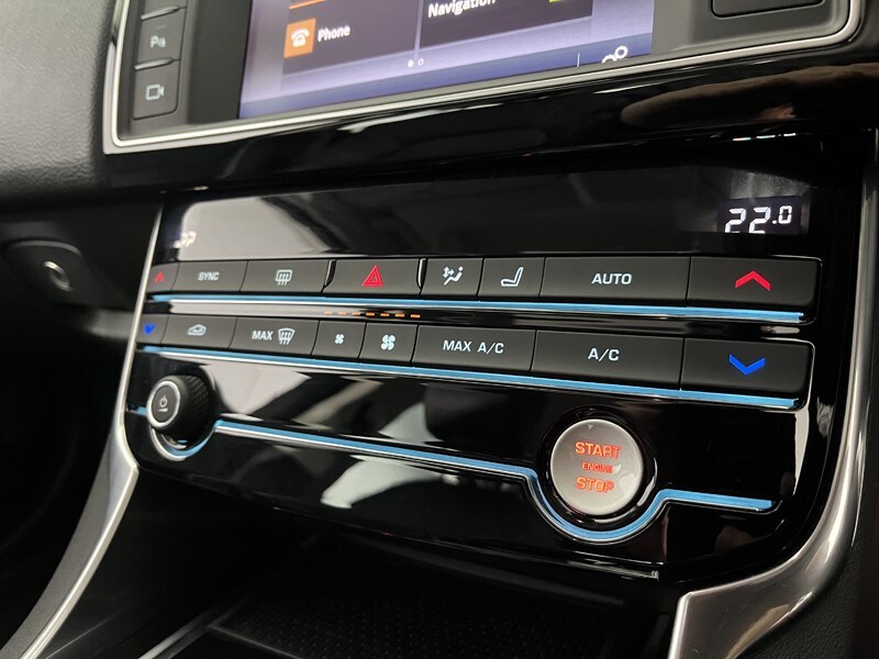 Used Jaguar XE 2017 for sale - 77789145: Photo 28