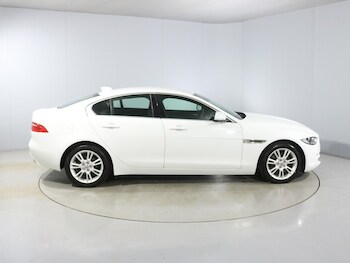 Used Jaguar XE 2017 for sale - 77789145: Photo