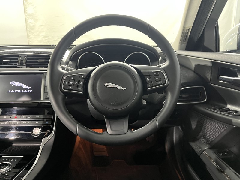 Used Jaguar XE 2017 for sale - 77789145: Photo 5