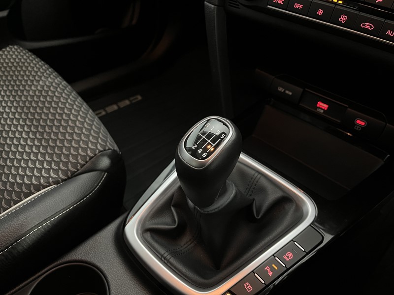 Used Kia Ceed 2023 for sale - 77762962: Photo 10