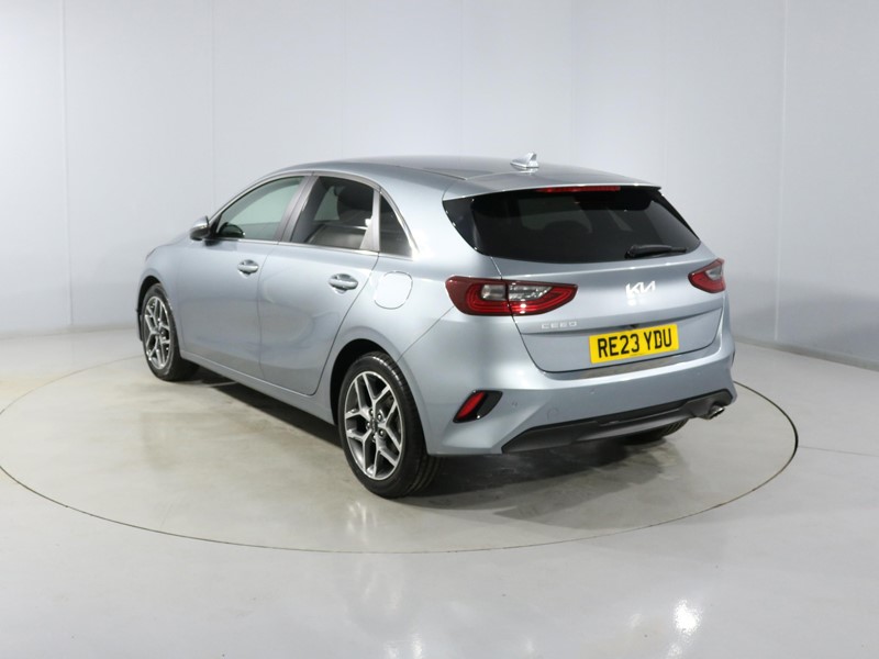 Used Kia Ceed 2023 for sale - 77762962: Photo 2