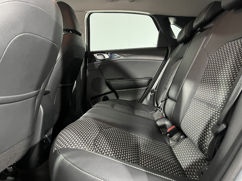 Used Kia Ceed 2023 for sale - 77762962: Photo 32