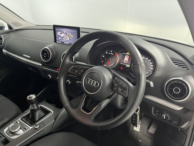 Used Audi A3 2016 for sale - 77323545: Photo 6