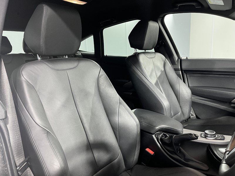 Used BMW 3 Series 2019 for sale - 77274381: Photo 11