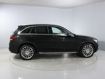 Used Mercedes-Benz GLC 2022 for sale - 77762958: Photo