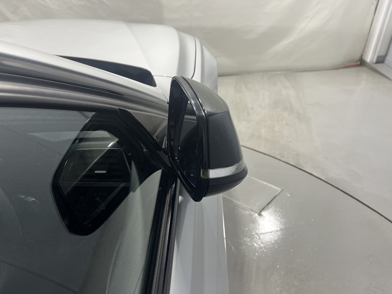 Used BMW 3 Series 2018 for sale - 76981527: Photo 43