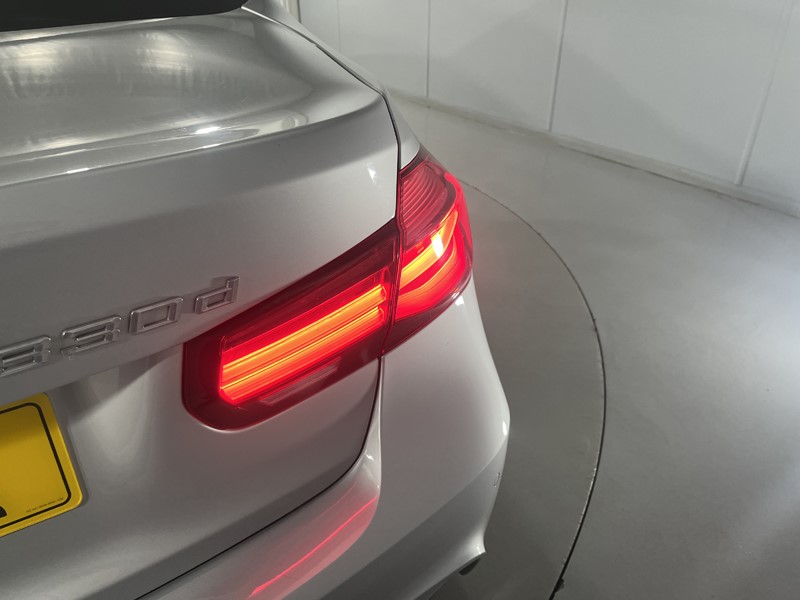 Used BMW 3 Series 2018 for sale - 76981527: Photo 45