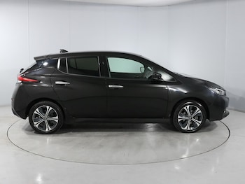 Used Nissan Leaf 2021 for sale - 78592586: Photo
