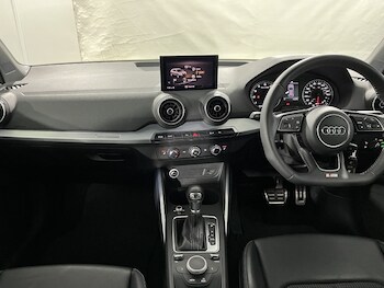 Used Audi Q2 2017 for sale - 78499575: Photo