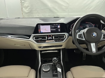 Used BMW 3 Series 2019 for sale - 77930983: Photo