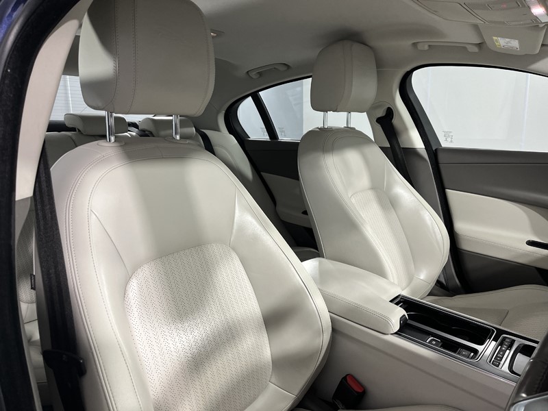 Used Jaguar XE 2017 for sale - 78025624: Photo 11