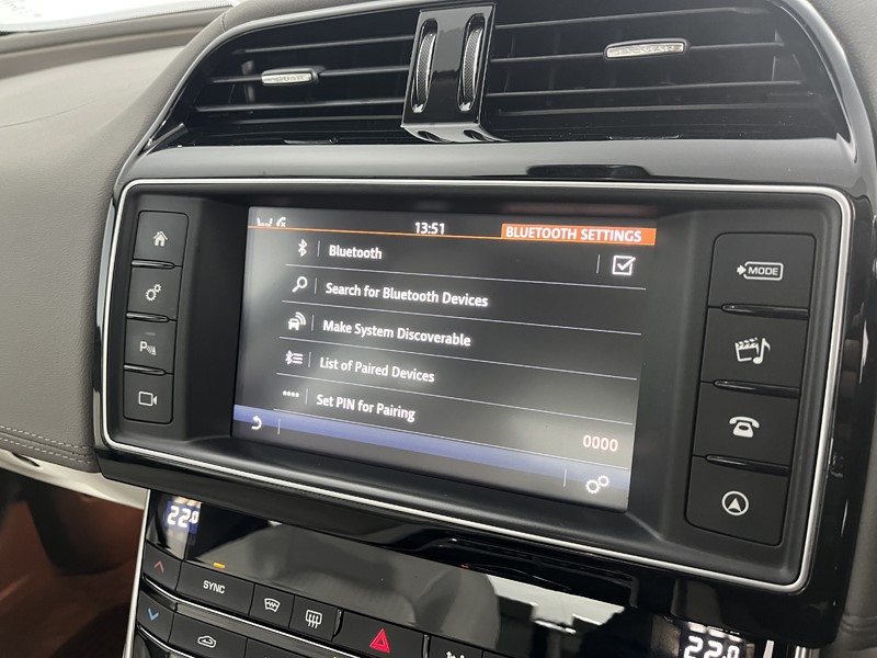 Used Jaguar XE 2017 for sale - 78025624: Photo 29