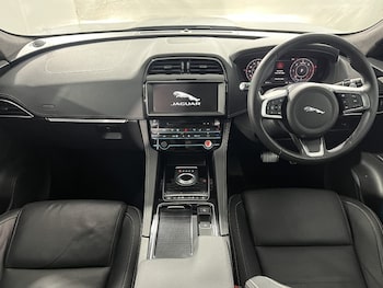 Used Jaguar F-Pace 2020 for sale - 78917870: Photo