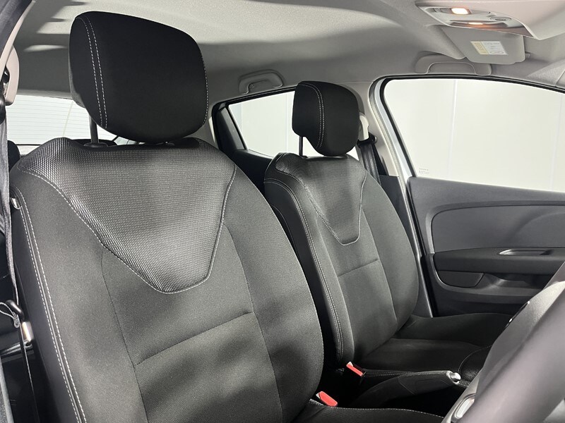 Used Renault Clio 2019 for sale - 77675523: Photo 11