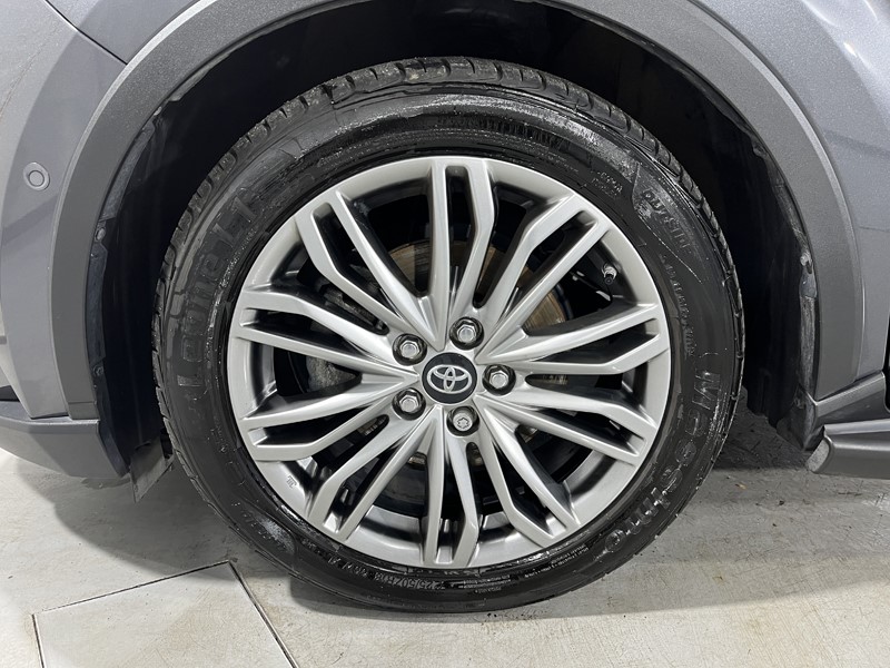 Used Toyota C-HR 2023 for sale - 76981865: Photo 14